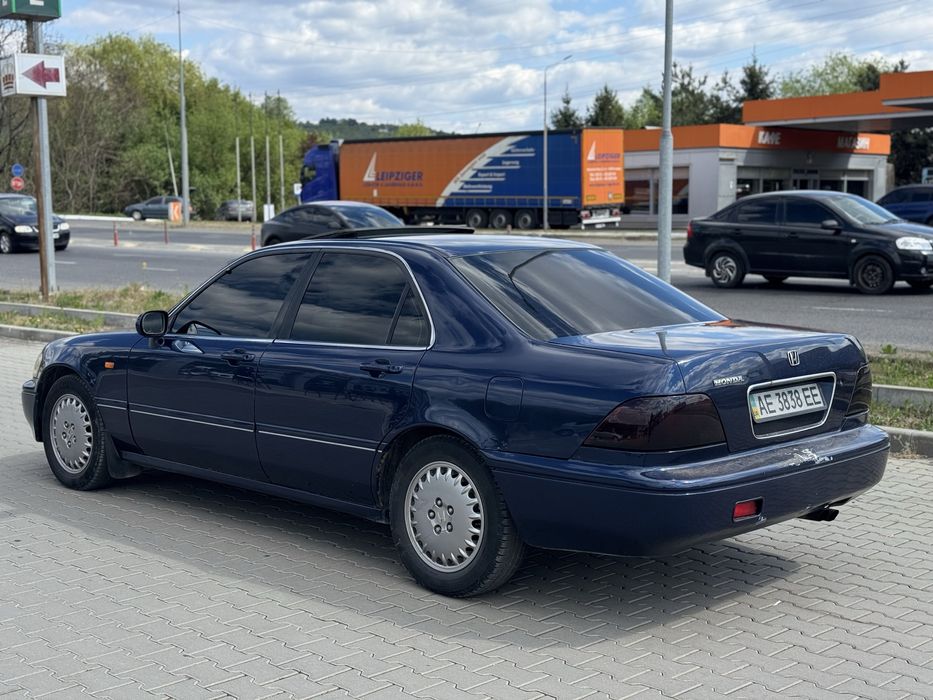 Продам Honda Legend