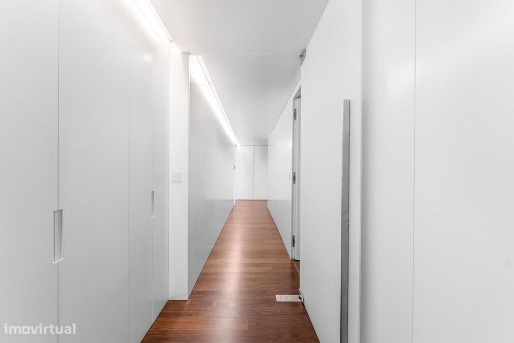Apartamento T2 com jardim, Cascais