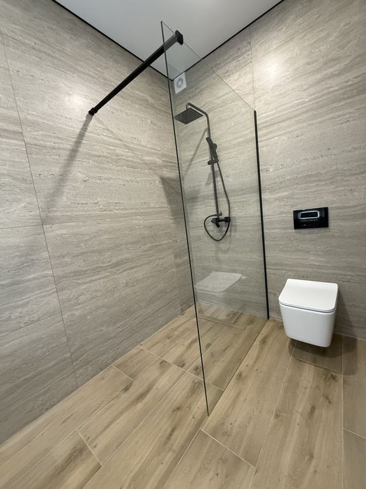 Продам будинок з ремонтом та бомбосховищем в Дмитрівці