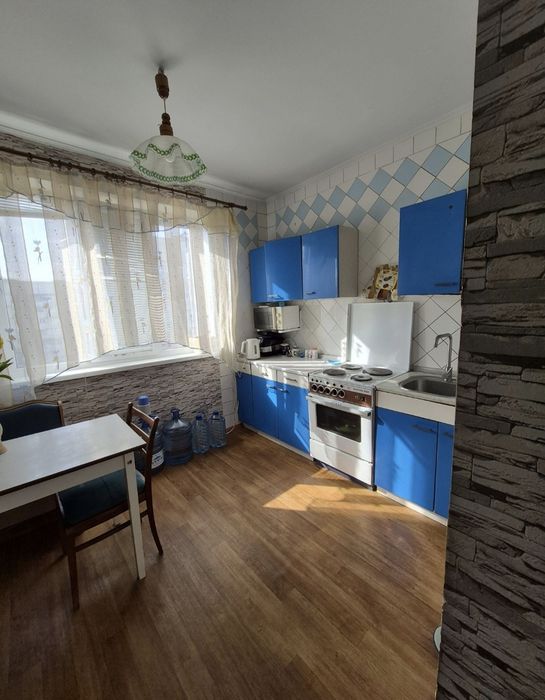 LS21  Олексіївка  Продам 3 к. кв. метро Олексіївська  8 поверх в 16 поверх. буд.