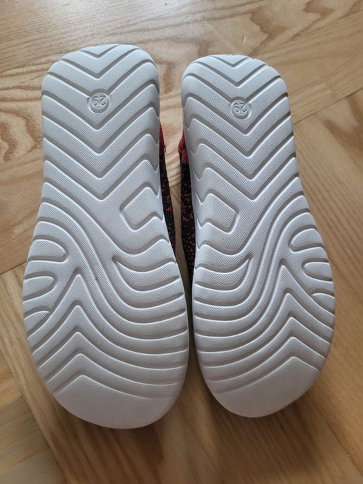 Vty Buty kapcie r.29
