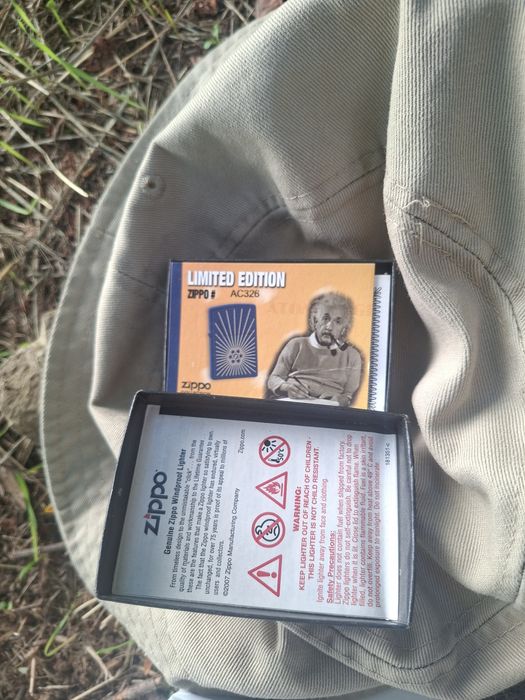 Zippo edição limitada Alberte Einstein