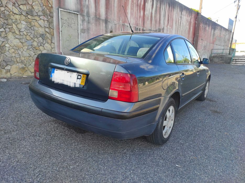 VW Passat 1.9 TDI 110 CV