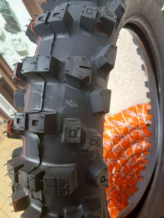 Мото шина 120/100-18 (G-Lion) красная полоска жесткая