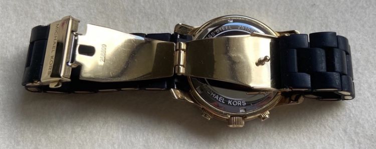 Relógio Michael Kors Runway MK5191 - Preto e Dourado (A funcionar), Pouco uso.