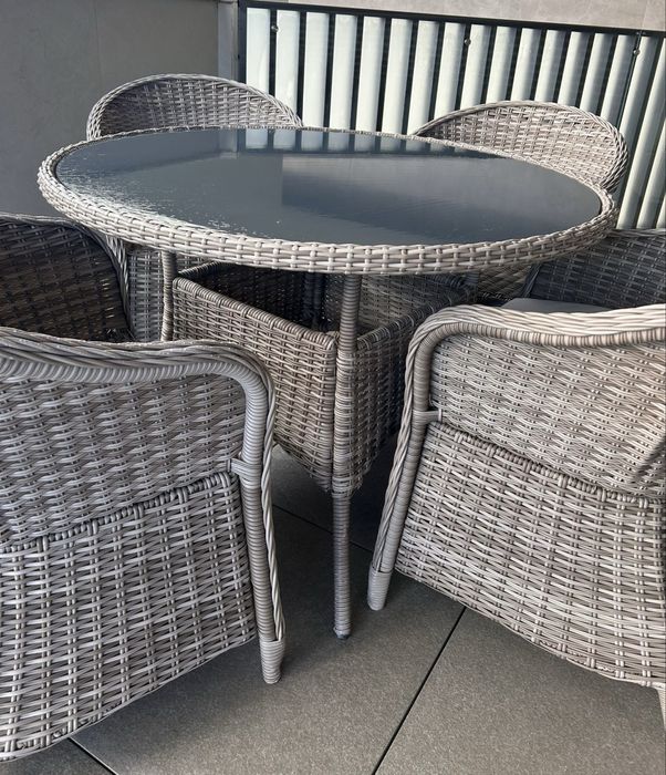 Mesa exterior + 4 cadeiras