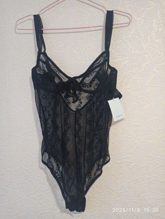 Знижка! Дуже красиве боді з мереживом