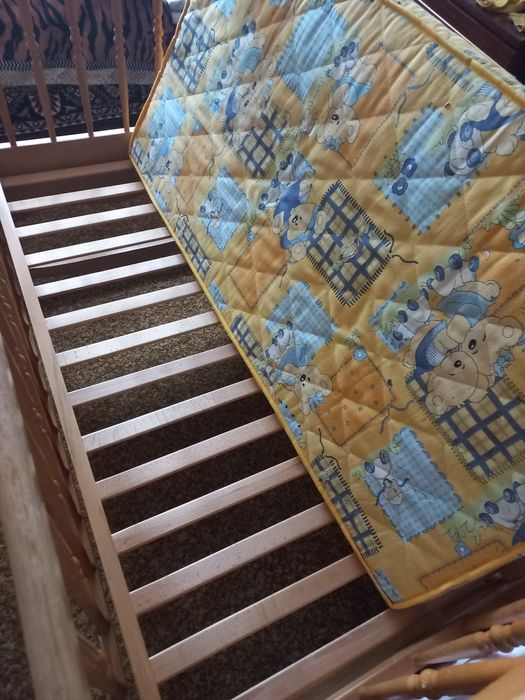Ліжко дитяче розбірне