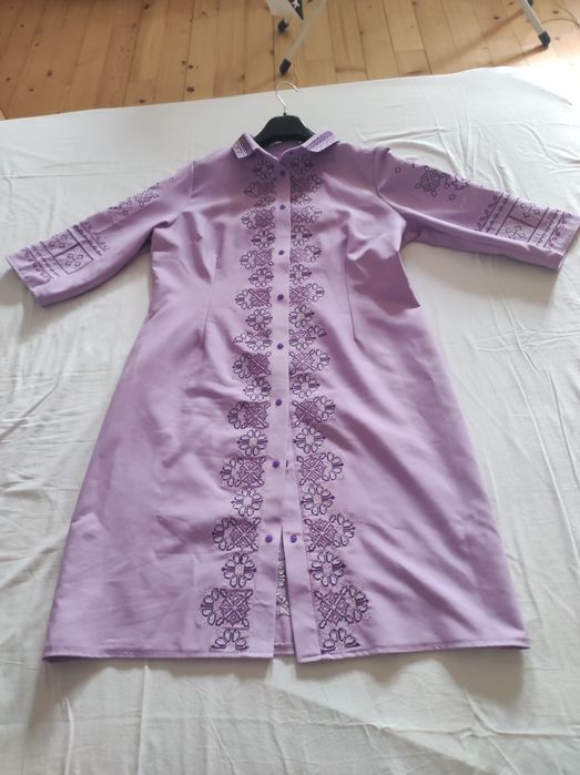 Плаття - вишиванка  з 3/4 рукавом