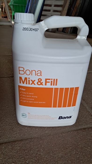 Bona Mix&Fill. Betume para pavimentos de madeira.