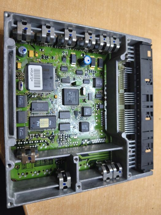 Electronic Control Unit (ECU) Reprogramming484308531565701123