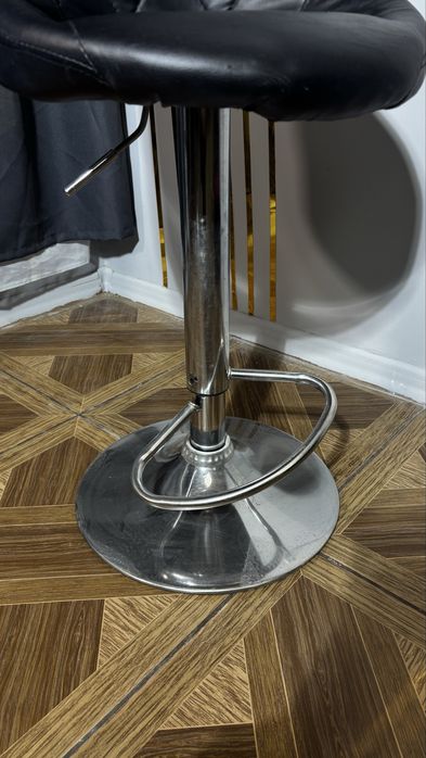 Стілець гідравліка не працює