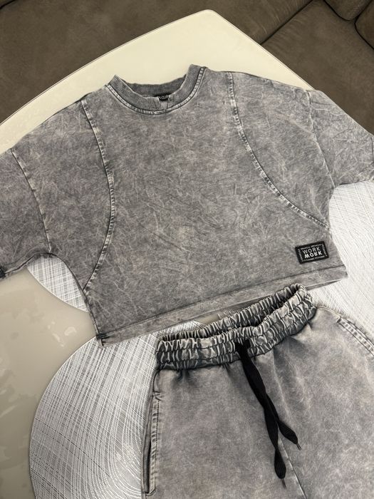 Костюм для дівчинки