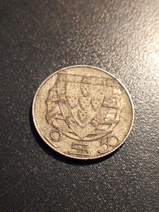 2,5 escudos	Portugal	1951		Prata