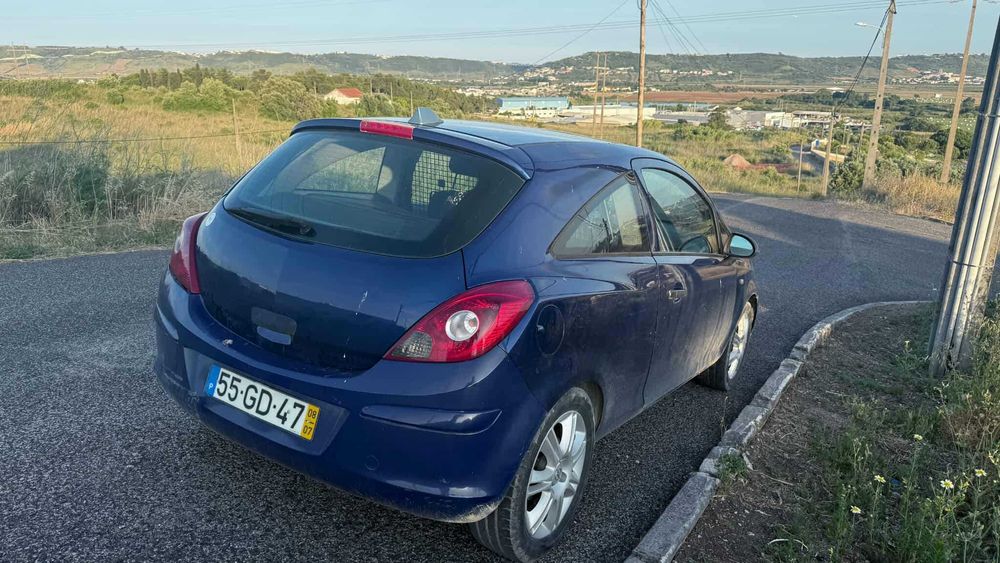 Opel corsa comercial modelo D 2007