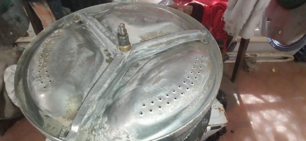 Продам бак (крестовину с барабаном) от стиральной машины