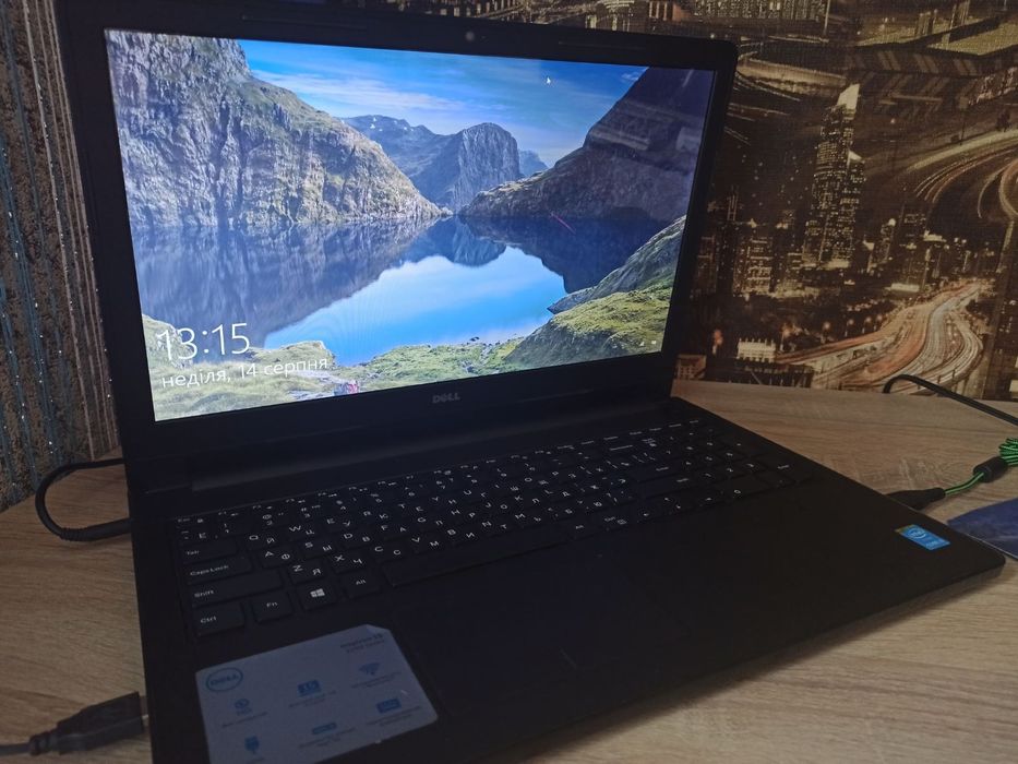 Ноутбук Dell Inspiron
