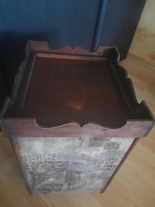 Винный шкаф. Подставка под бутылки. Бар для вина. Винна шафа.