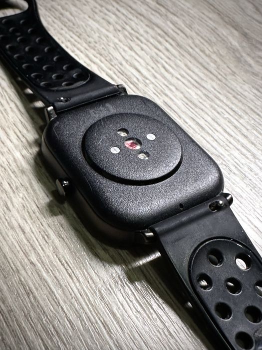 Smartwatch Amazfit GTS  c/ 2 braceletes