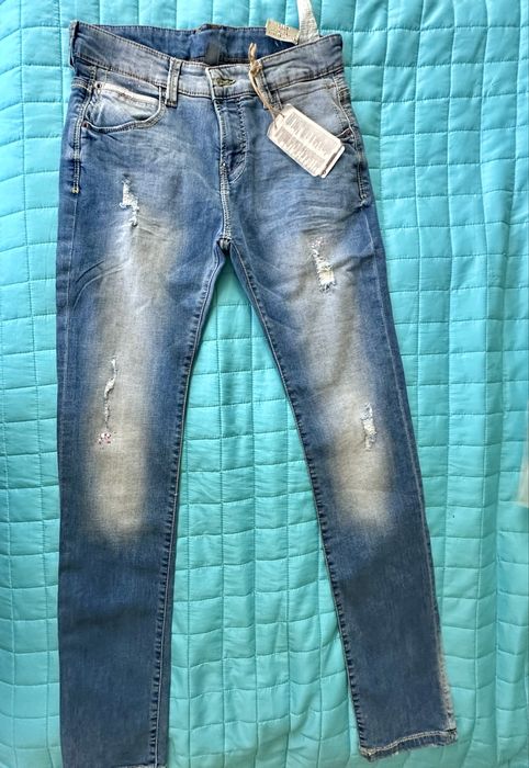 Джинсы Zara на подростка,13-14 лет,slim