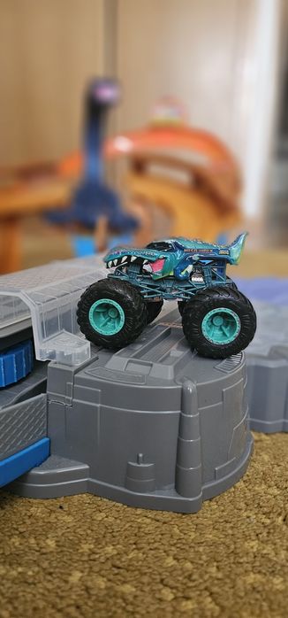 Pista Scorpion Monster Trucks - Hotwheels