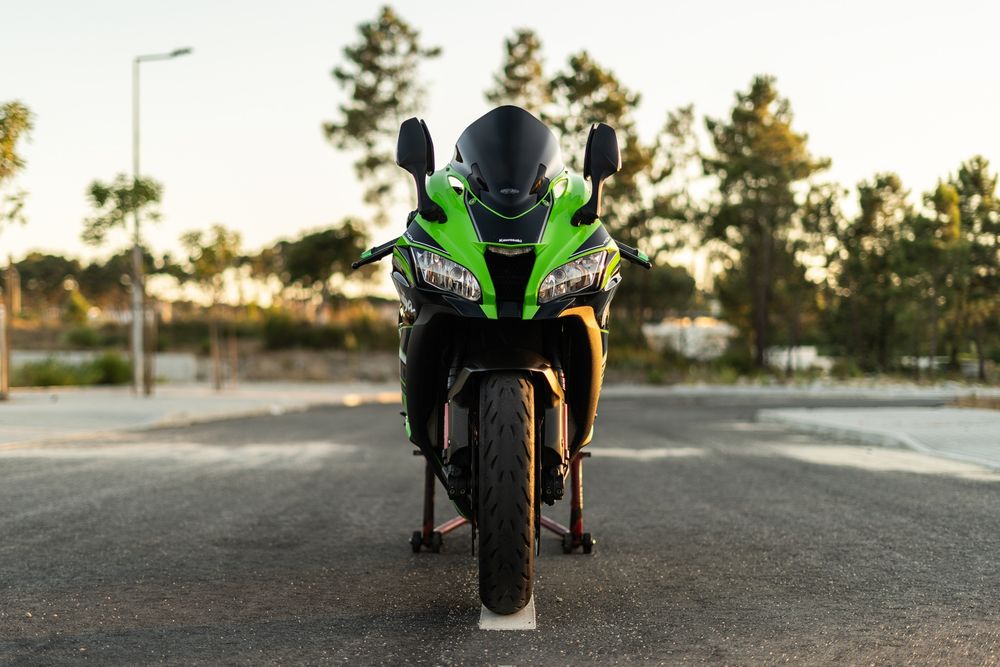 -Kawasaki zx10r-