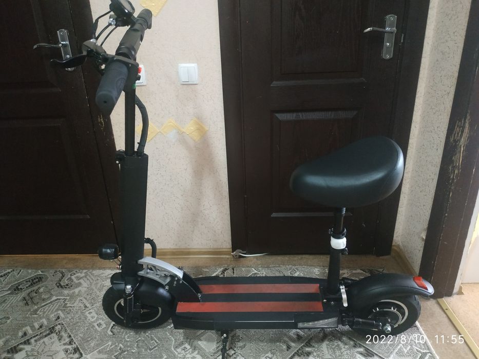 Електросамокат Victory Machinery SR-Q02