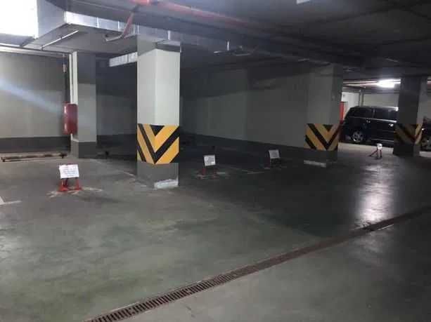 Оренда паркомісця, м. Київ, Дегтярівська, 25а (ЖК Космополітен)