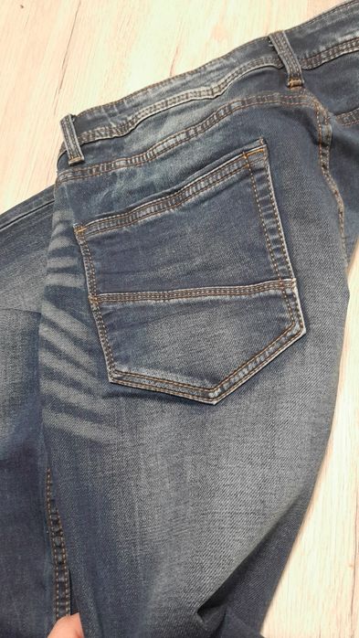 Джинсы мужские, скину,новые