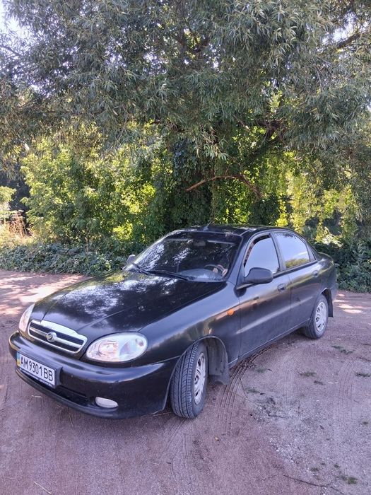 Авто Заз Сенс 1.3 2010 року.