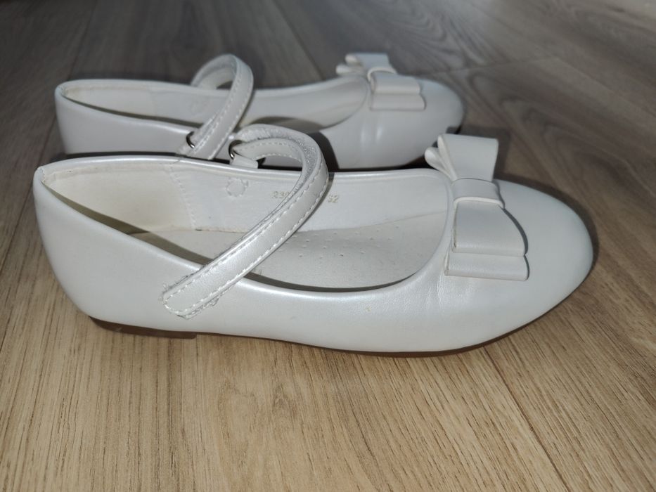 Buty na komunię 32