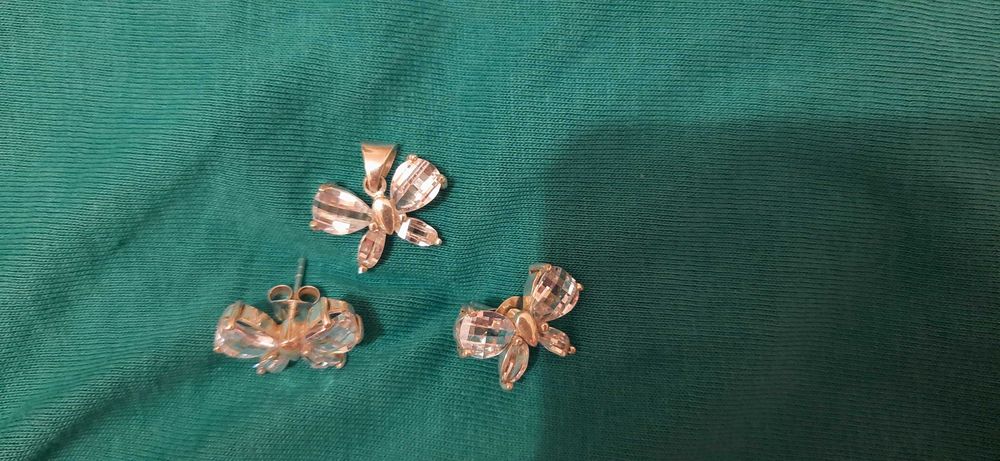 Srebrne kolczyki kokardki