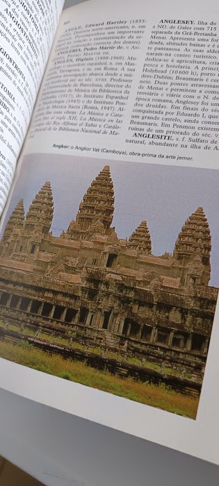 Grande Enciclopédia Universal - Volume 1 ao 5