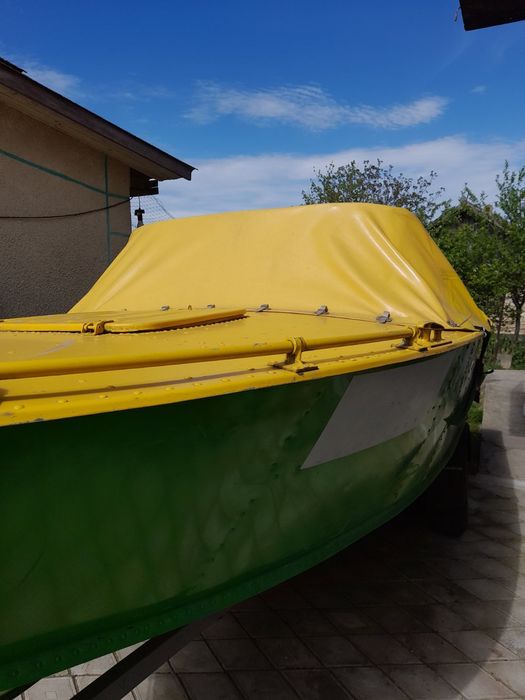 Терміново продам моторний човен Прогрес 4