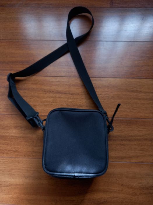 Bolsa carhartt  como nova