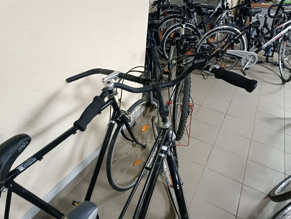 Велосипед на планетарке п'ять скоростей 28 колесо тип шосейного