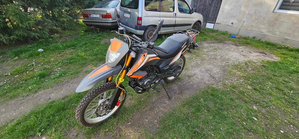 Keeway tx125s 2015