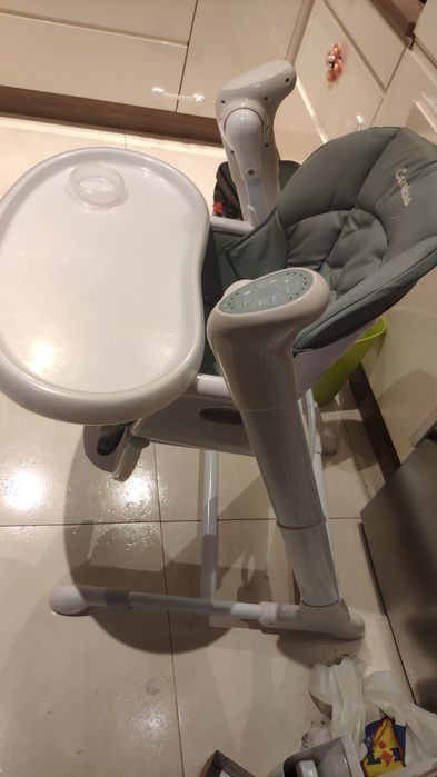 Krzesełko do karmienia + huśtawka Caretero Indygo