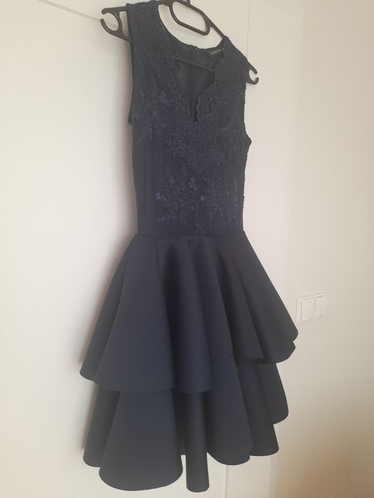 Sukienka z koronką 38