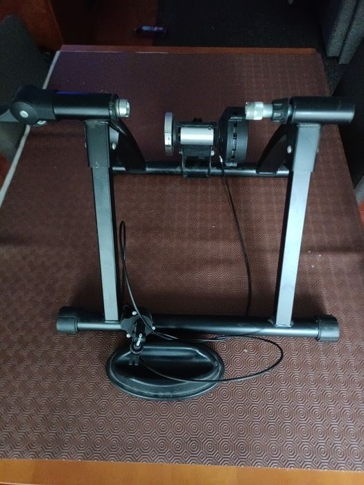 Rolo de treino magnético para bicicleta LEROC