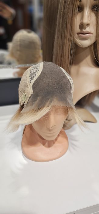 Peruka naturalna blond pasemka