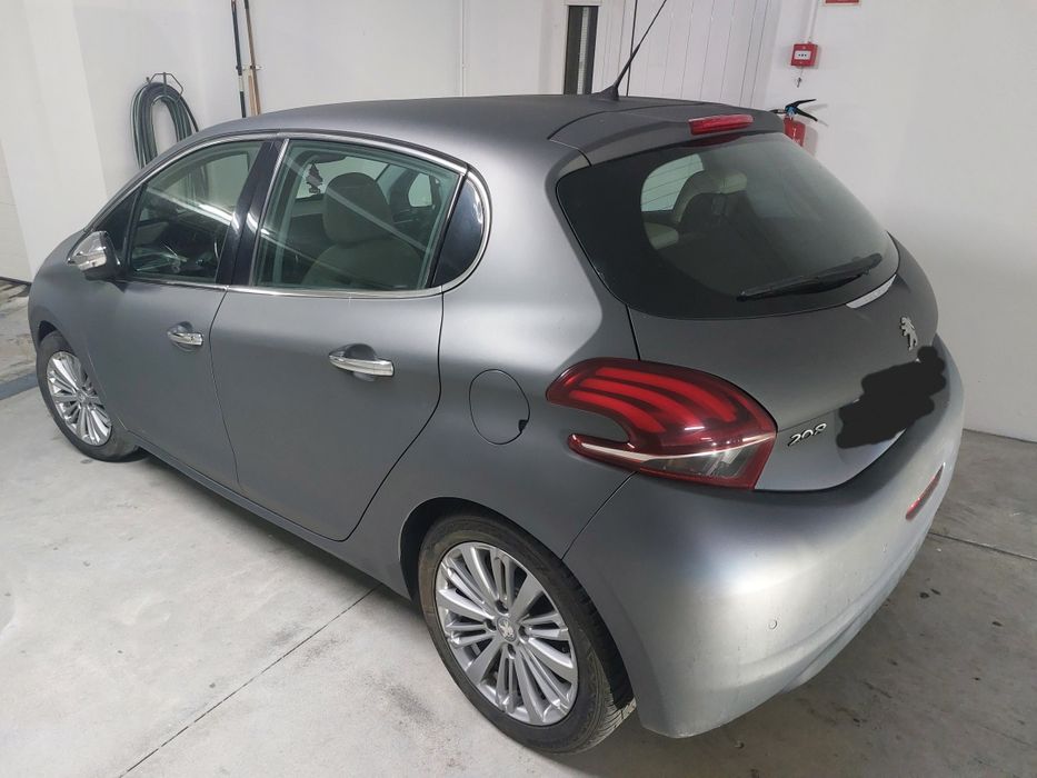 Peugeot 208 1.2 Roland Garros