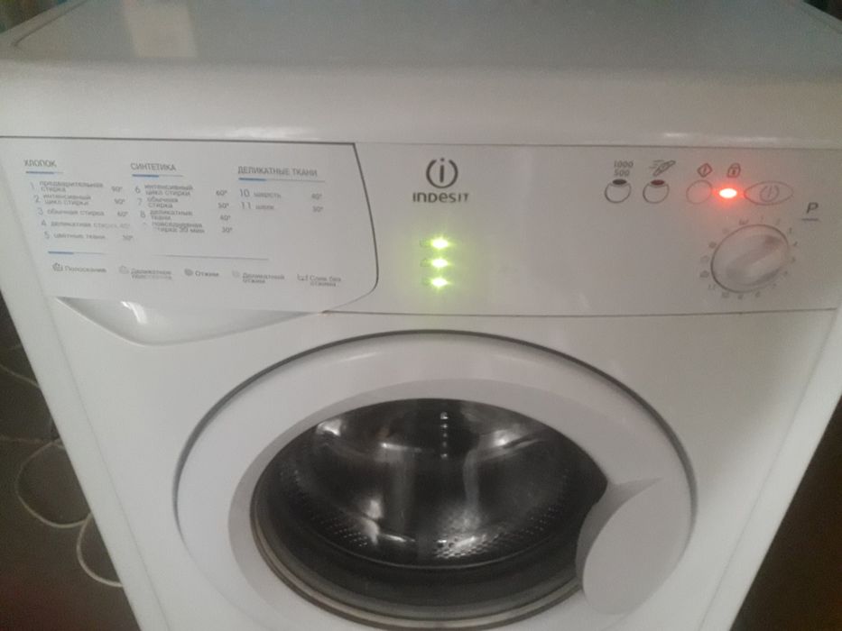 Стиральная машина indesit