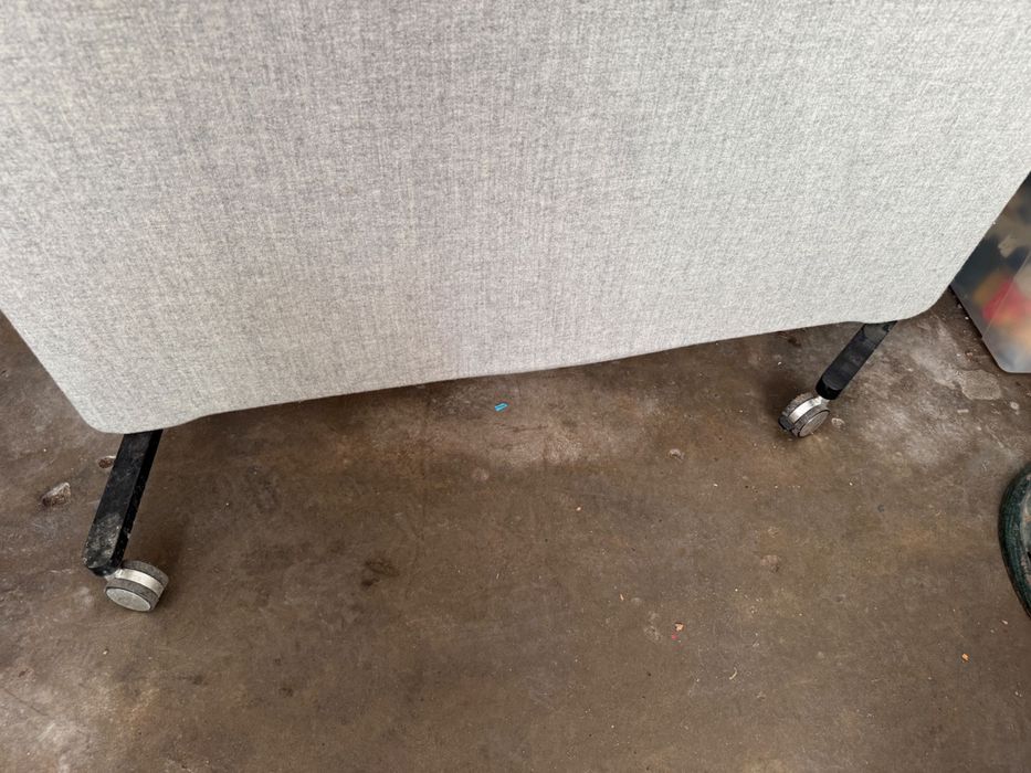 Biombo acustico recto com rodas