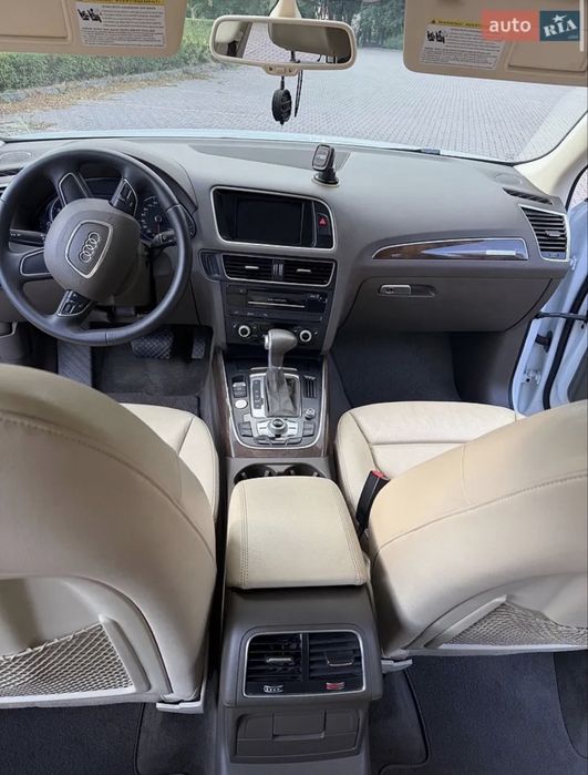 продам автомобіль Audi q5