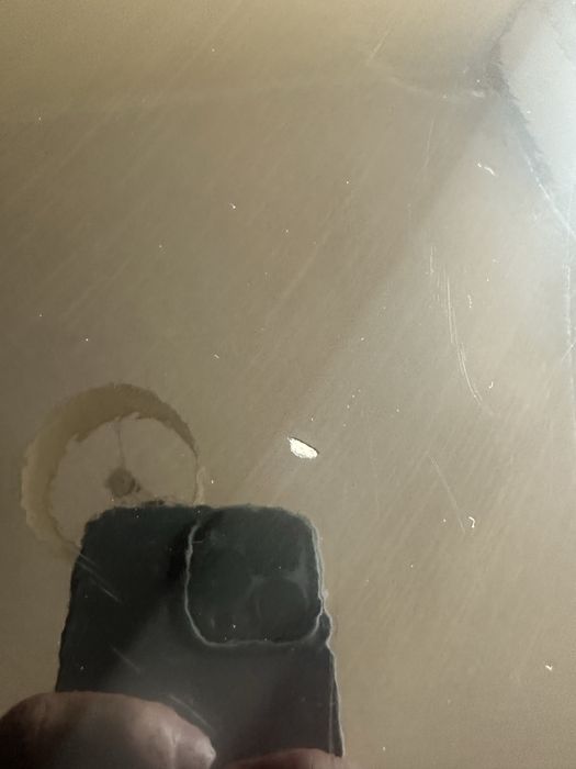 Mesa de Jantar Lacada Preta com Pés em Vidro