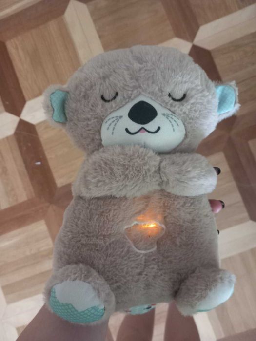 Музыкальная мягкая игрушка Fisher-Price Выдра «Спи со мной» (Дышащая)