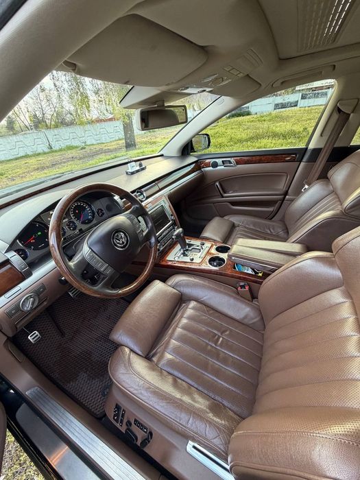 Продам машину volkswagen phantom
