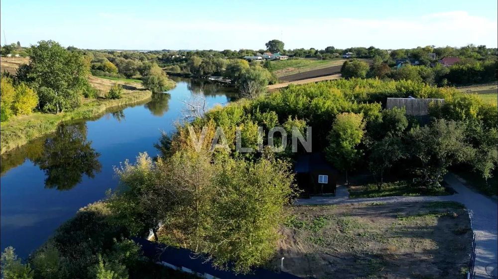 Продам дачу без сусідів під охороною перша лінія озера 45 соток