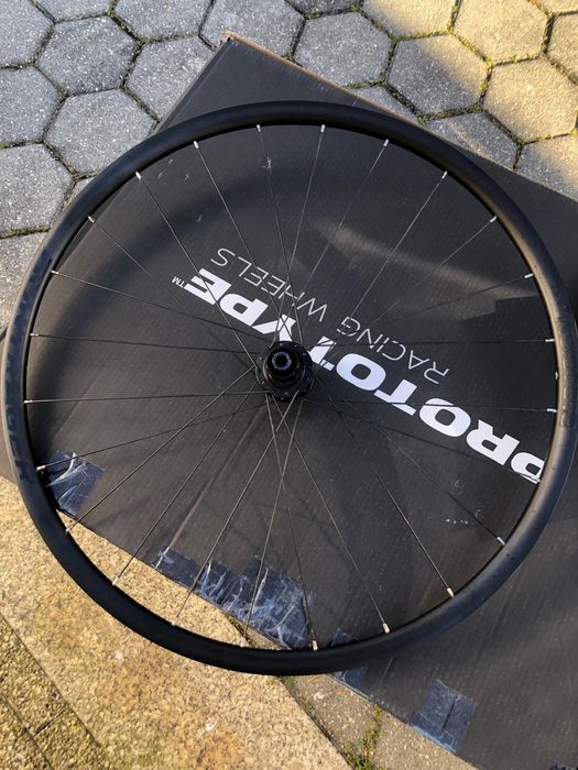 Vendo rodas 700 estrada ou gravel paradigm